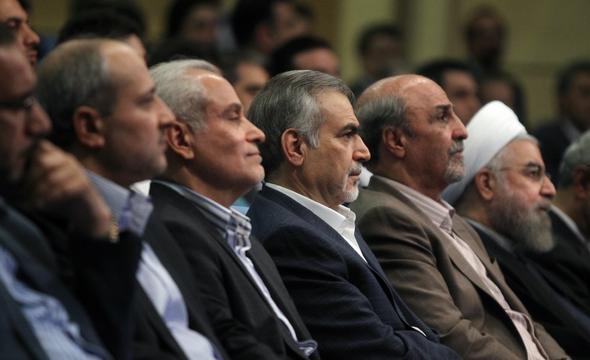 تصاویر : ورزشکاران مهمان افطار رئیس جمهور