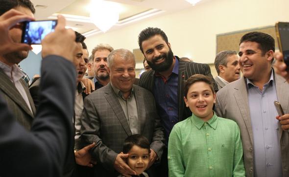 تصاویر : ورزشکاران مهمان افطار رئیس جمهور