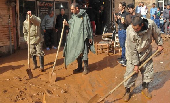 تصاویر : بارش شدید تگرگ در تبریز