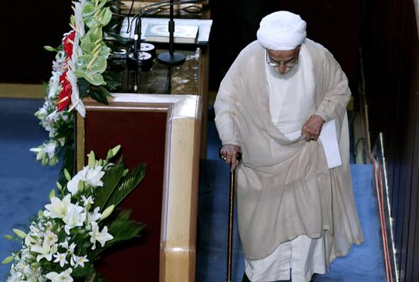 آیت الله جنتی در ابتدا نپذیرفت کاندیدا شود، ولی امروز تصمیم خود را گرفت/ در انتخابات 7 اسفند، علیه آیات جنتی، مصباح و یزدی کودتا شد، تعجب می کنم چرا ایشان رای آورد/ ریاست ایشان بر خبرگان «تو دهنی» به آن اتفاقات بود