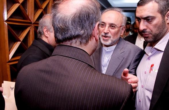 تصاویر : چهره‌ها در ترحیم‌ والده‌ معاون‌ رییس‌جمهور