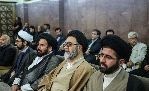 تصاویر : چهره‌ها در مراسم ختم همسر شهید بابایی