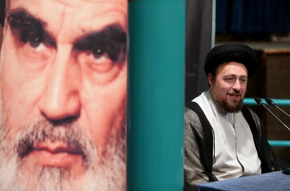 تصاویر : دیدار جمعی از ورزشکاران با یادگار امام