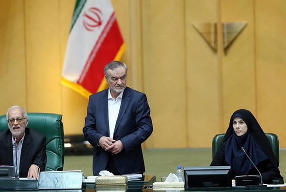 تصاویر : انتخاب هیات رئیسه مجلس دهم