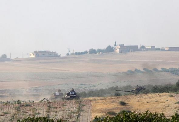 تصاویر : ورود تانک‌های ترکیه به خاک سوریه