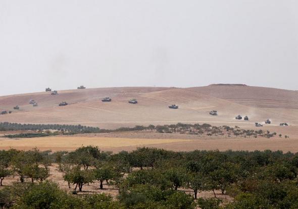 تصاویر : ورود تانک‌های ترکیه به خاک سوریه