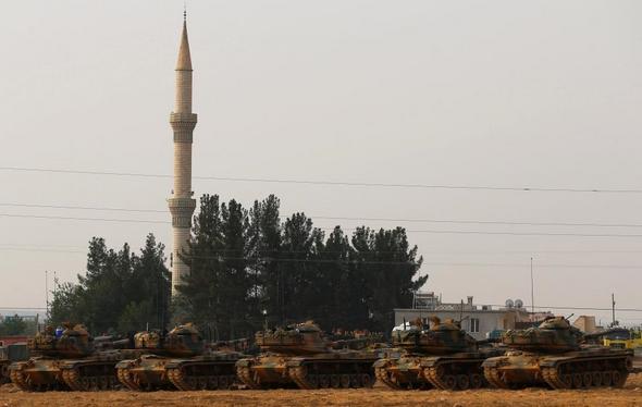 تصاویر : ورود تانک‌های ترکیه به خاک سوریه