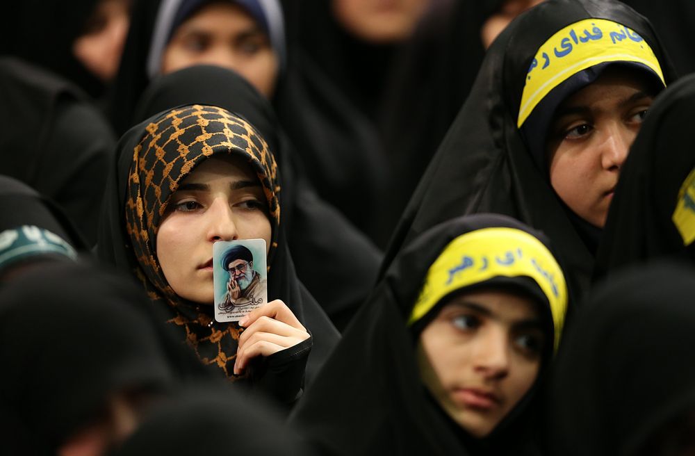 تصاویر : دیدار هزاران نفر از دانش‌آموزان و دانشجویان با رهبرمعظم‌انقلاب