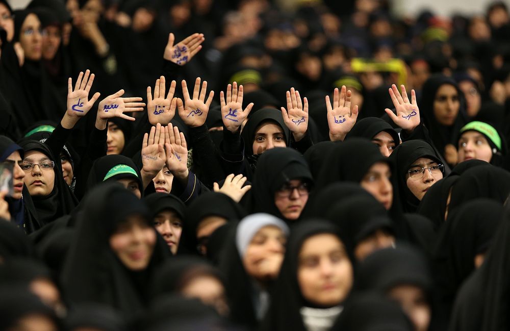تصاویر : دیدار هزاران نفر از دانش‌آموزان و دانشجویان با رهبرمعظم‌انقلاب