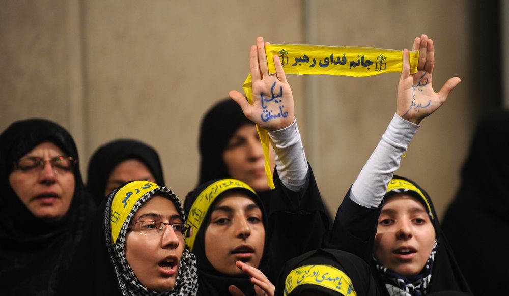 تصاویر : دیدار هزاران نفر از دانش‌آموزان و دانشجویان با رهبرمعظم‌انقلاب