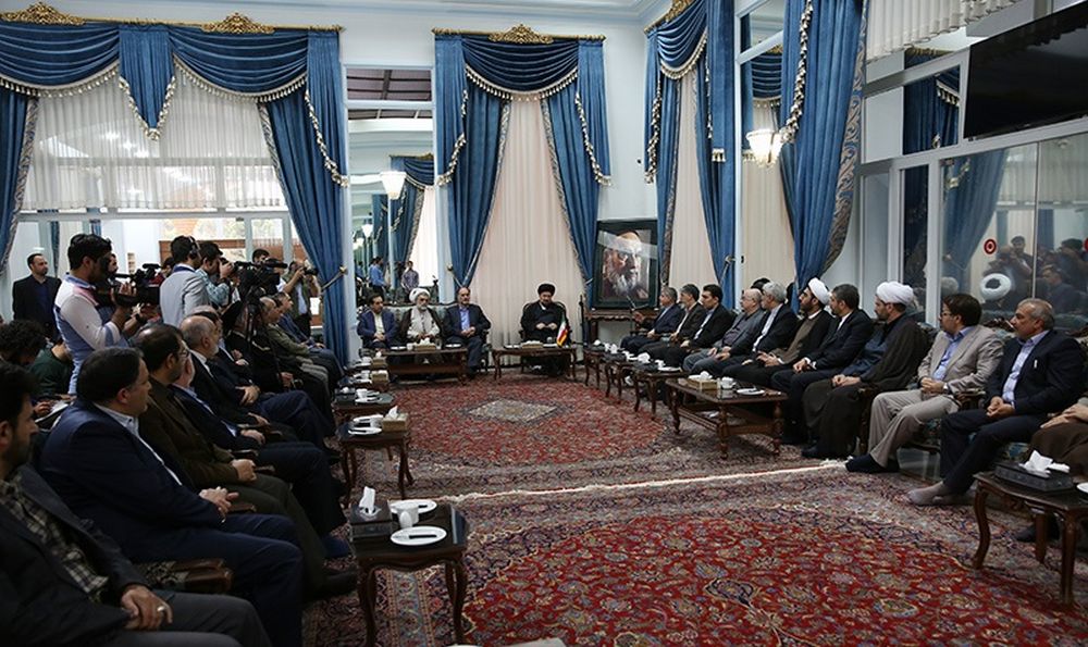 تصاویر : دیدار وزیر ارشاد با سید حسن خمینی