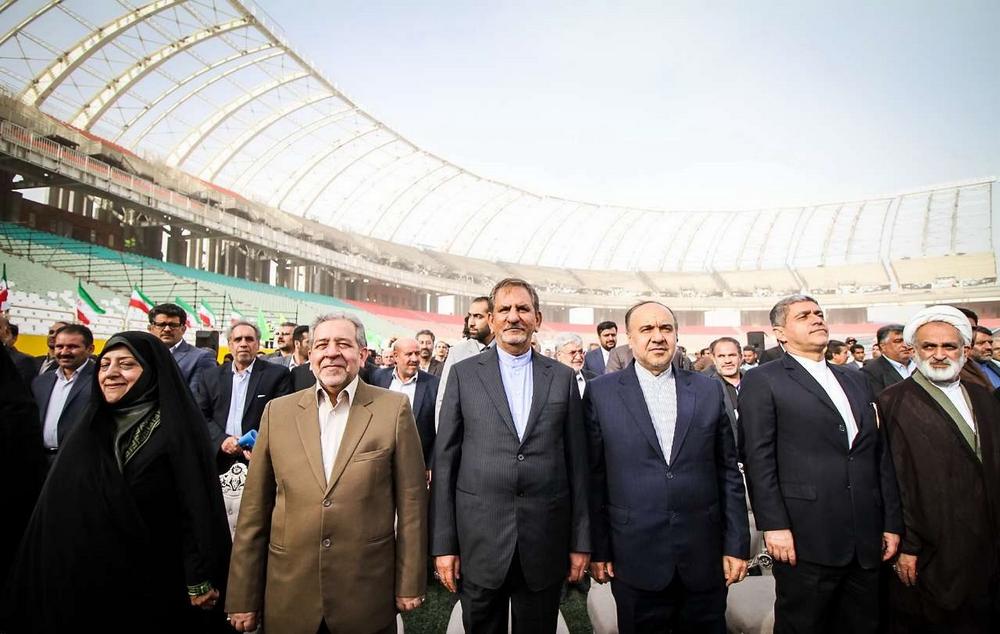 تصاویر : افتتاح ورزشگاه «نقش جهان» با حضور وزیر ورزش و جهانگیری
