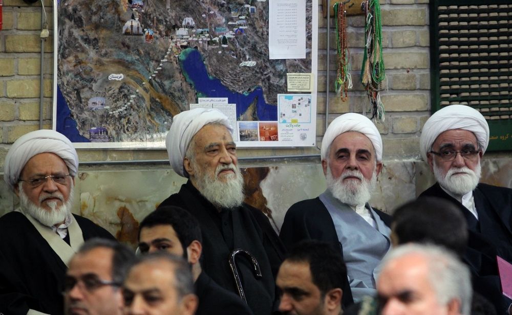 تصاویر : تشییع پیکر حجت الاسلام شجونی