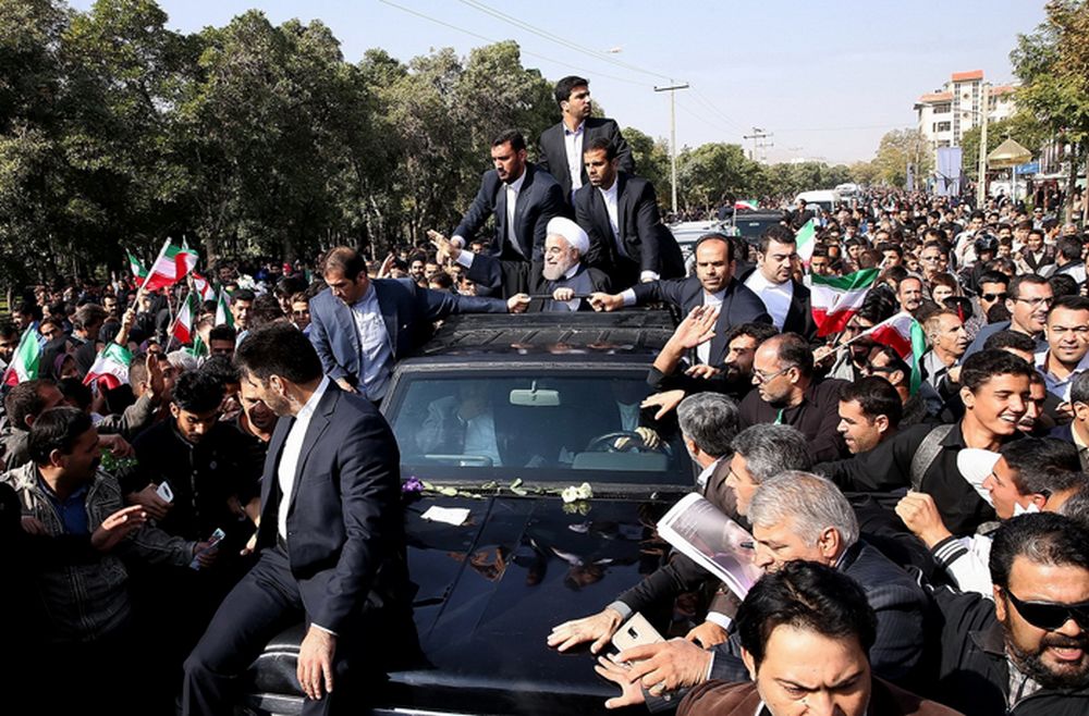تصاویر : استقبال از روحانی در اراک