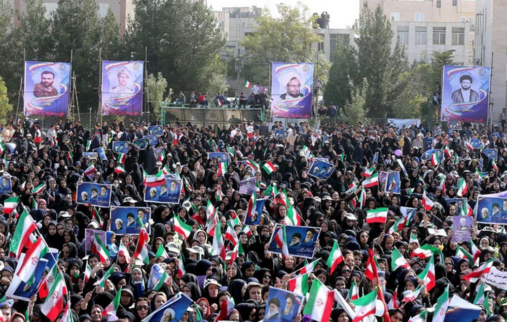 تصاویر : استقبال از روحانی در اراک