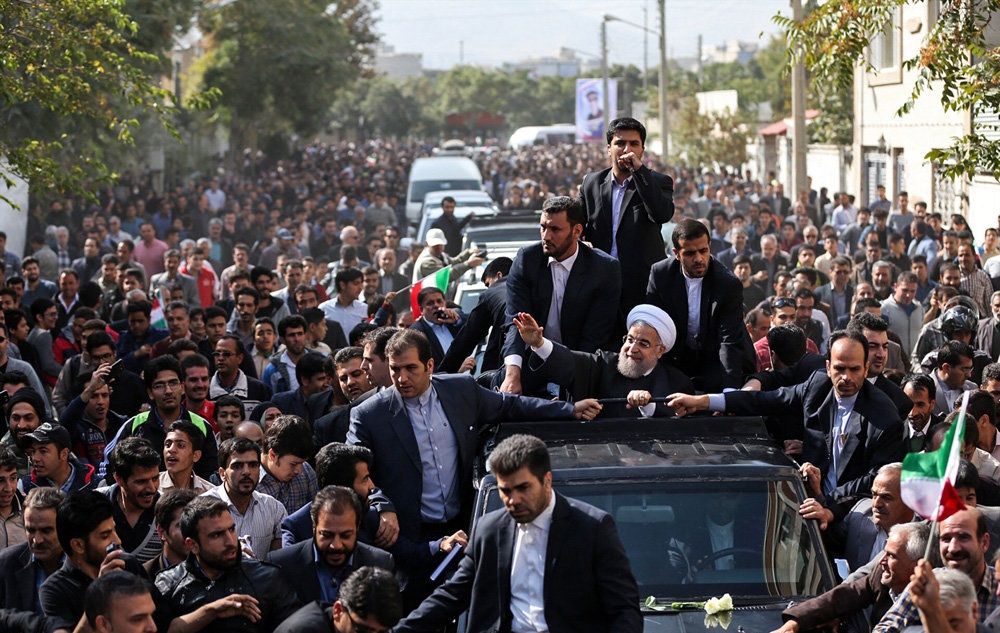 تصاویر : استقبال از روحانی در اراک