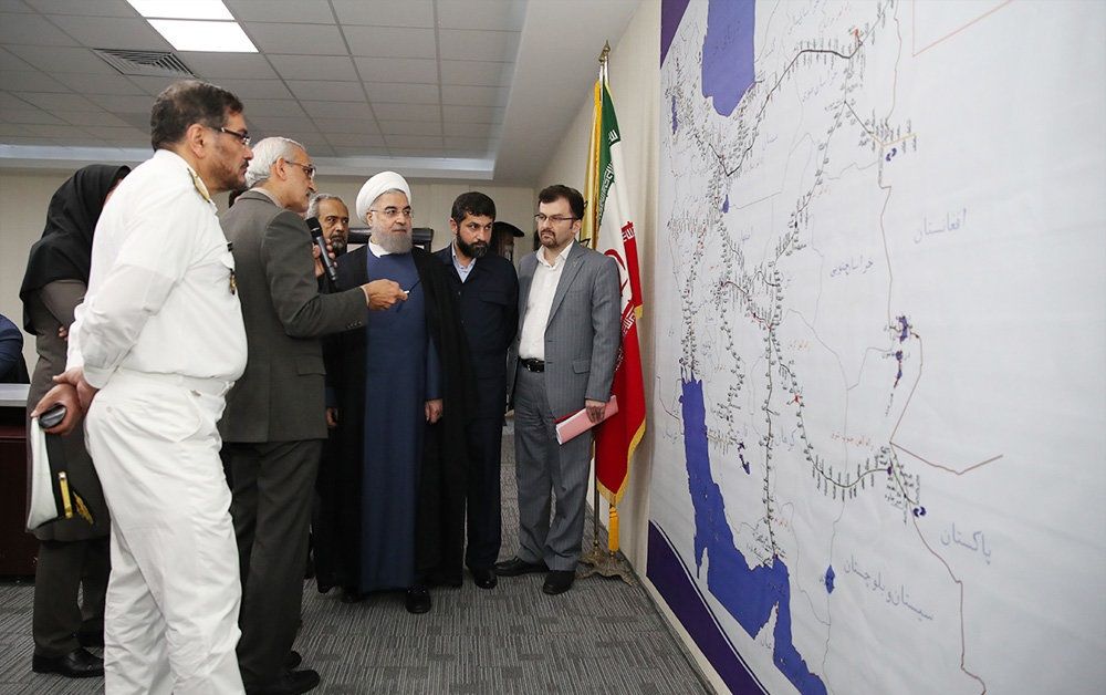 تصاویر : سفر روحانی به اهواز و افتتاح 3 پروژه بزرگ نفتی