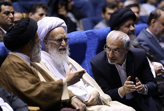 اوج گیری اختلاف ها میان اصولگرایان / زاهدی: ما جریان یکتا را دنبال می کنیم؛ این جریان به تنهایی یک لشکر است / آدم های قدر قدرتی داریم اوج گیری اختلاف ها میان اصولگرایان / زاهدی: ما جریان یکتا را دنبال می کنیم؛ این جریان به تنهایی یک لشکر است / آدم های قدر قدرتی داریم