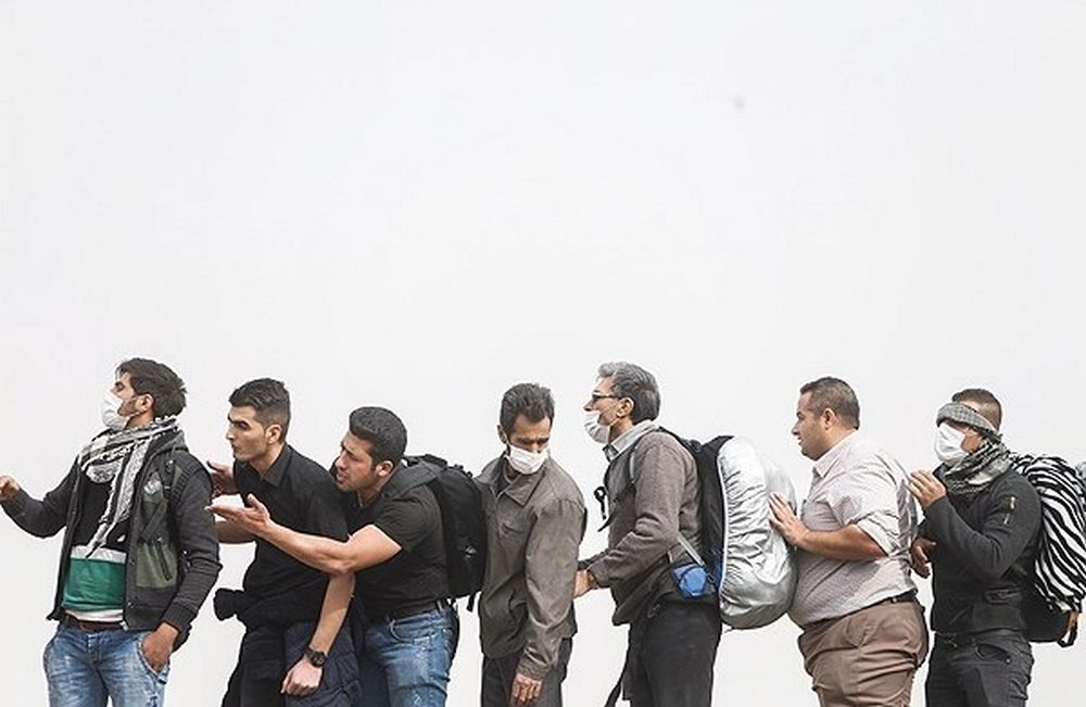 تصاویر : سرگردانی زائرین در مرز بسته شده مهران