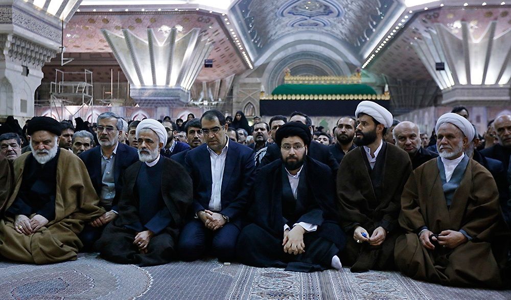 تصاویر : تشییع پیکر مرحومه حدیدچی در حرم مطهر امام راحل