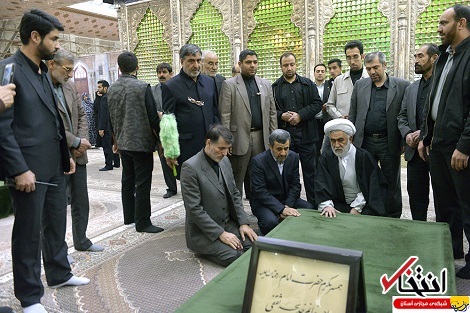 استقبال سرد از احمدی‌نژاد در حرم امام