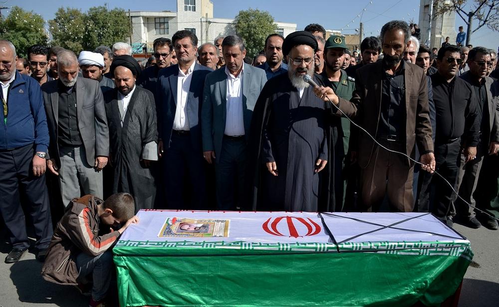 تصاویر : تشییع شهدای حادثه تروریستی کرکوک در ماسال و ازنا