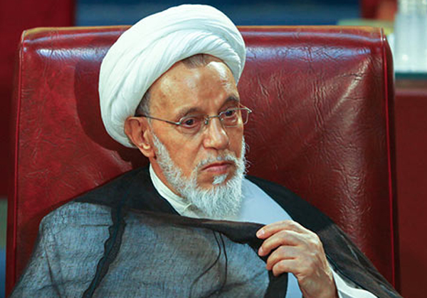 آیتالله هاشمزاده هریسی: حضور 5 یا 10 محافظ در اطراف روحانیت آنها را از مردم جدا میکند/ قرار نبود نرده بین مردم و ائمهجمعه دائمی باشد آیتالله هاشمزاده هریسی: حضور 5 یا 10 محافظ در اطراف روحانیت آنها را از مردم جدا میکند/ قرار نبود نرده بین مردم و ائمهجمعه دائمی باشد