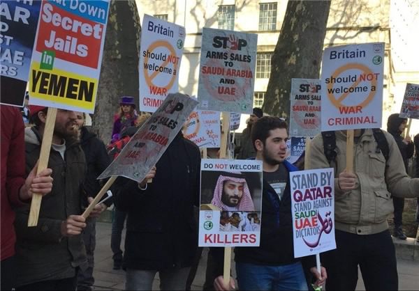 معترضان به سفر &laquo;بن سلمان&raquo; به لندن مقابل دفتر نخست&zwnj;وزیر انگلیس تظاهرات کردند