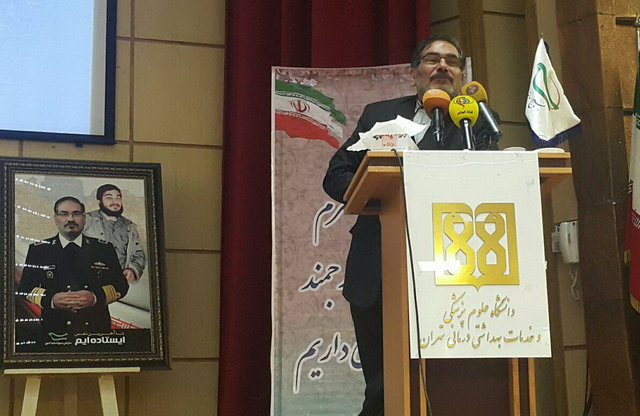 شمخانی: آمریکایی&zwnj;ها هزینه کم&zwnj;عقلی&zwnj;های کابو&zwnj;ی&zwnj;های متوهم کاخ سفید را پرداخت می&zwnj;کنند/برخی کشورهای مدعی حتی توانایی تامین امنیت سفارت ایران در پایتختشان را ندارند