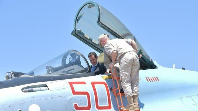 بازدید بشار اسد از پایگاه 