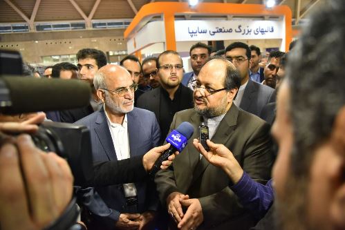 حضور وزیر صنعت در غرفه سایپا +تصاویر