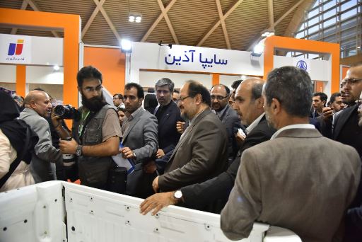 حضور وزیر صنعت در غرفه سایپا +تصاویر
