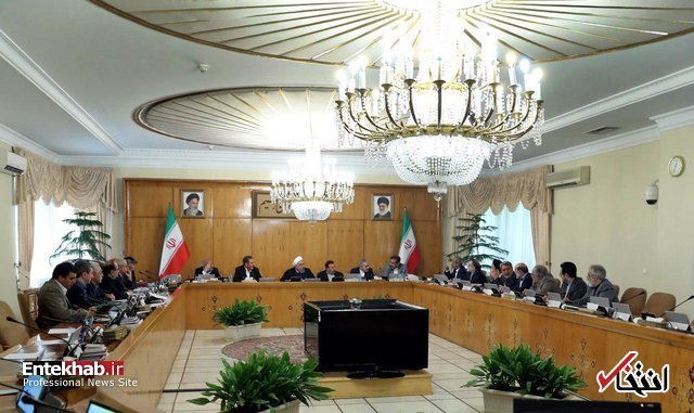 جزئیات مصوبه مهم امروز هیئت دولت در مورد بازار ارز/عملیات صرافی و معاملات ارزی خارج از چهارچوب مقررات ابلاغی بانک مرکزی، قاچاق محسوب ميشود/ ورود ارز همراه مسافر تا سقف مبلغ 10هزار یورو مجاز است جزئیات مصوبه مهم امروز هیئت دولت در مورد بازار ارز/عملیات صرافی و معاملات ارزی خارج از چهارچوب مقررات ابلاغی بانک مرکزی، قاچاق محسوب ميشود/ ورود ارز همراه مسافر تا سقف مبلغ 10هزار یورو مجاز است