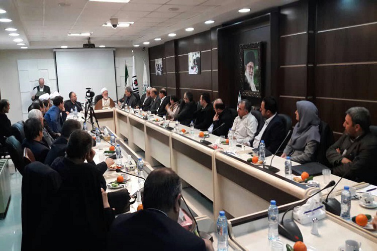 دری نجف آبادی رئیس هیات امنا انجمن خیریه حمایت از بیماران کلیوی ایران شد