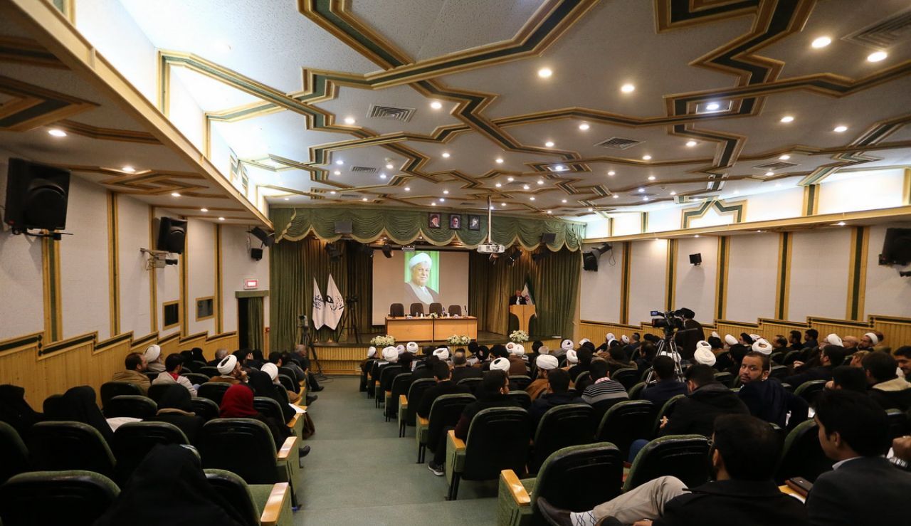 گزارش تصویری: همایش تقنین در جمهوری اسلامی ایران- دانشگاه مفید قم