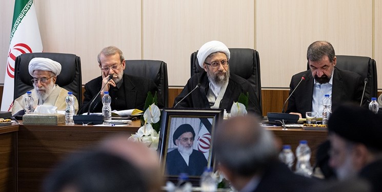 آیتالله لاریجانی: وظیفه مجمع تشخیص منافاتی با وظیفه شورای نگهبان ندارد آیتالله لاریجانی: وظیفه مجمع تشخیص منافاتی با وظیفه شورای نگهبان ندارد