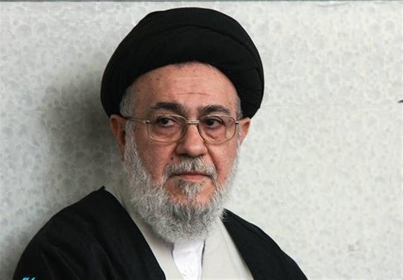 زیباکلام: آقای موسوی خوئینی ها، وقتی دادستان بودید، چند هزار نفر سر از اوین درآوردند؟ / انتخابات آزاد و آزادی بیان هیچگاه برای خوئینی ها اهمیت پیدا نکرد / زخم تیتر شما به انقلاب هنوز خونریزی دارد / با بغض و کینه تاریخ را تحریف کردید