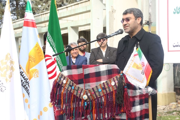 آغاز احداث یک کتابخانه در کوهدشت، توسط بانک پاسارگاد