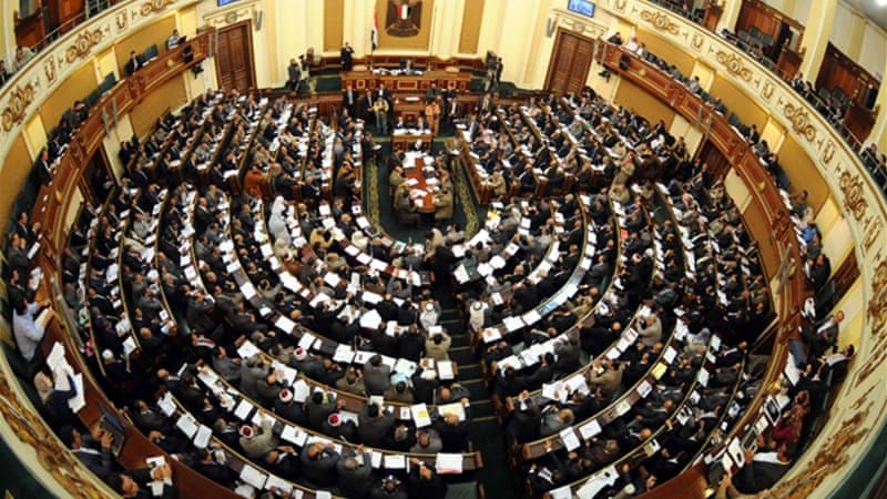 پارلمان مصر با طرح برداشتن محدودیت دوره ریاست جمهوری موافقت کرد/ سیسی می تواند تا ۲۰۳۴ در قدرت بماند
