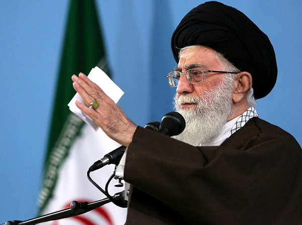رهبر معظم انقلاب: عده ای خودشان ضعیف شدهاند، میگویند انقلاب ضعیف شده؛ ضعفهای خود را به ملت نسبت میدهند/ فریب لبخند دشمن را نخورید؛ اروپاییها امروز خدعه میکنند/ مسئولان مواظب باشند مخدوع نشوند/ شکست کنفرانس ورشو نشانه ضعف دشمن است/ آبروی سران برخی کشورهای خلیج فارس که با رژیم صهیونیست و آمریکا علیه اسلام و ایران همپیان شدند، بر خاک ریخت رهبر معظم انقلاب: عده ای خودشان ضعیف شدهاند، میگویند انقلاب ضعیف شده؛ ضعفهای خود را به ملت نسبت میدهند/ فریب لبخند دشمن را نخورید؛ اروپاییها امروز خدعه میکنند/ مسئولان مواظب باشند مخدوع نشوند/ شکست کنفرانس ورشو نشانه ضعف دشمن است/ آبروی سران برخی کشورهای خلیج فارس که با رژیم صهیونیست و آمریکا علیه اسلام و ایران همپیان شدند، بر خاک ریخت