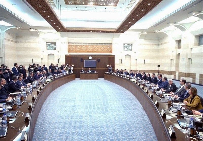 جهانگیری: ایران در بازسازی سوریه کمک میکند / اولویت اجرای طرحهای بازسازی متعلق به شرکتهای ایرانی است جهانگیری: ایران در بازسازی سوریه کمک میکند / اولویت اجرای طرحهای بازسازی متعلق به شرکتهای ایرانی است