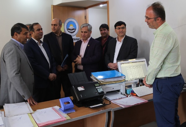 بـازدیـد مدیـرعامـل بیمه ایران از واحـد خسـارت مستـقر در بیـمه تـوسعه