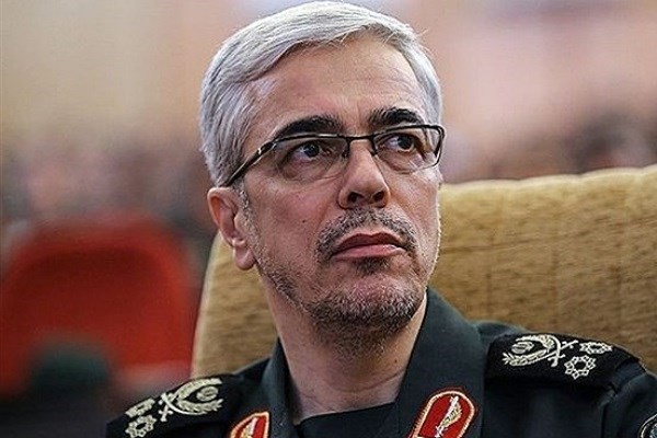 سرلشکر باقری:دفاع مقدس نیازی به خیال&zwnj;پردازی ندارد/ اگر مردم ایران سربلند هستند، مرهون دفاع مقدس است