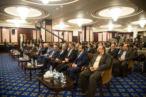 مدیرعامل بانک پاسارگاد:گاهی ناامیدی باعث جدی نگرفتن بازار سرمایه می شود/ توسعه معاملات الگوریتمی می تواند کسب و کارهای جدیدی را در کشور ایجاد کند مدیرعامل بانک پاسارگاد:گاهی ناامیدی باعث جدی نگرفتن بازار سرمایه می شود/ توسعه معاملات الگوریتمی می تواند کسب و کارهای جدیدی را در کشور ایجاد کند
