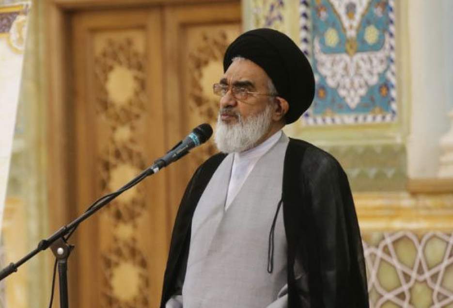 امام جمعه قم: درود خدا بر ذوالنوری که در مجلس غیرتی از خود نشان داد / چرا بعضی&zwnj;ها غافل هستند و حواس&zwnj;شان نیست؛ از چه کسی تبلیغ می&zwnj;کنید؟
