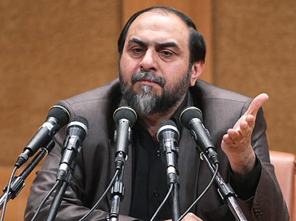 رحیمپور ازغدی: غربزدهها میگویند رابطه جنسی دختر دبستانی ایرادی ندارد، فقط به او لوازم بهداشتی بدهید که ایدز نگیرد / تحریم می تواند ما را قدرتمند و تمدن ساز تبدیل کند / اروپا خونینترین قاره جهان است / نظام بین الملل شیرتوشیر است / برای حفظ بدن خود باید هزینه بدهیم؛ برای یک ملت هم همینطور است / باید مقاومت کنیم تا به ما خدا به ما جایزه بدهد / یک ملت می تواند تو سری خور شود، سواری بدهد و به دشمن شیر بدهد تا به علوفه بگیرد؛ آن موقع ممکن است تهدیدها نباشد / در ولنتاین کادوهای میلیونی می دهند؛ نباید بی ناموسی کرد؛ چرا این پولها را به فقرا و کوکان یتیم نمی دهید؟ رحیمپور ازغدی: غربزدهها میگویند رابطه جنسی دختر دبستانی ایرادی ندارد، فقط به او لوازم بهداشتی بدهید که ایدز نگیرد / تحریم می تواند ما را قدرتمند و تمدن ساز تبدیل کند / اروپا خونینترین قاره جهان است / نظام بین الملل شیرتوشیر است / برای حفظ بدن خود باید هزینه بدهیم؛ برای یک ملت هم همینطور است / باید مقاومت کنیم تا به ما خدا به ما جایزه بدهد / یک ملت می تواند تو سری خور شود، سواری بدهد و به دشمن شیر بدهد تا به علوفه بگیرد؛ آن موقع ممکن است تهدیدها نباشد / در ولنتاین کادوهای میلیونی می دهند؛ نباید بی ناموسی کرد؛ چرا این پولها را به فقرا و کوکان یتیم نمی دهید؟