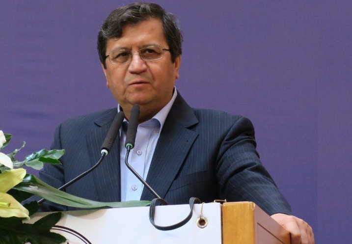 همتی: ذخایر ارزی بانک مرکزی نه تنها از دست نرفته بلکه افزایش یافته است