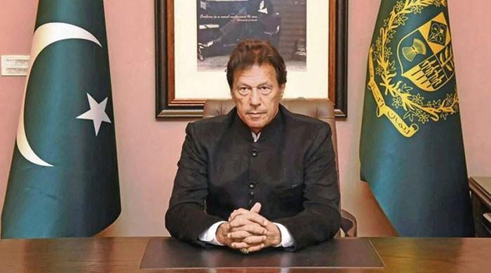 عمران خان: باید بنشینیم برای حل بحران با هند گفتگو کنیم