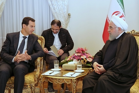 جنجال در سوریه بر سر نبود پرچم این کشور در جریان استقبال از اسد در ایران