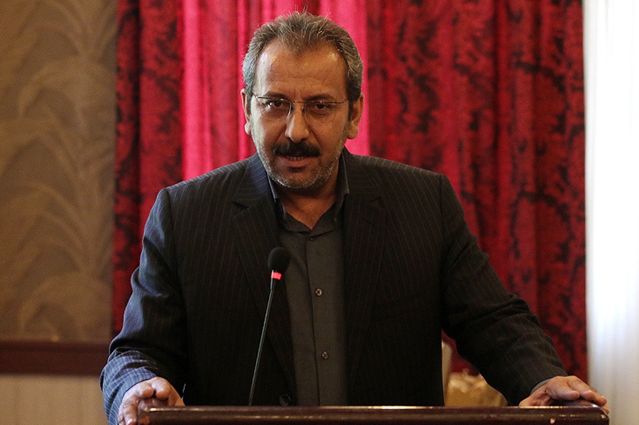 نماينده كازرون: منشأ اعتراضات از نماز جمعه شروع شد؛ بارها به ايشان گفتم شما حرفهایی که میزنید صحیح نیست/ اطلاع دارم برخی افراد که مسئولیتی در تهران دارند پیام میدادند که مردم به خیابان رفته و عکسهایی را ارسال کنند/ من طرح تشکیل شهرستان کوه چنار را ندادهام نماينده كازرون: منشأ اعتراضات از نماز جمعه شروع شد؛ بارها به ايشان گفتم شما حرفهایی که میزنید صحیح نیست/ اطلاع دارم برخی افراد که مسئولیتی در تهران دارند پیام میدادند که مردم به خیابان رفته و عکسهایی را ارسال کنند/ من طرح تشکیل شهرستان کوه چنار را ندادهام